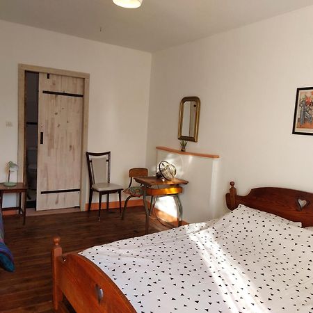 Villa La Poste Saulgond Extérieur photo