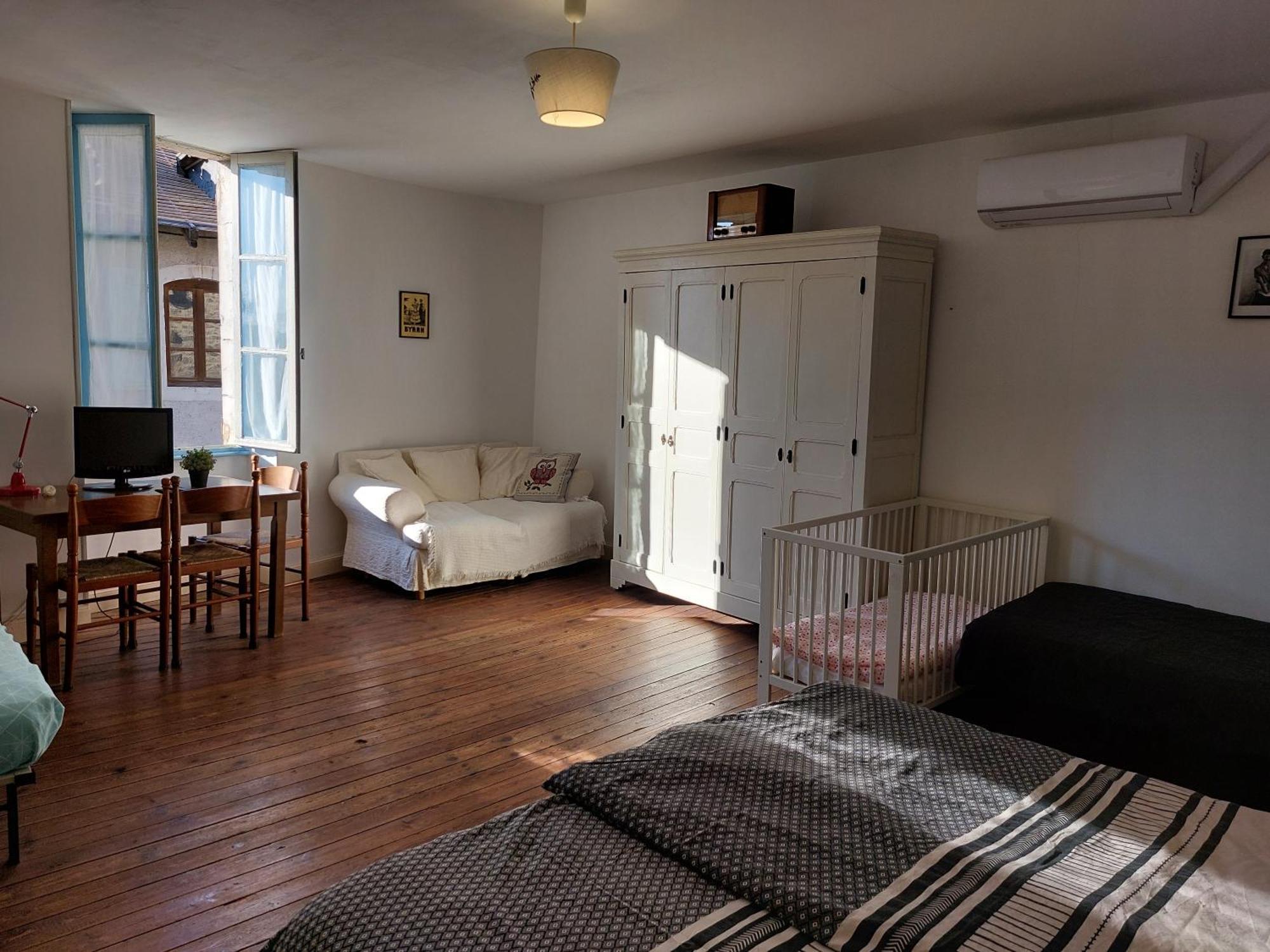 Villa La Poste Saulgond Extérieur photo
